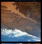 S65-34658_G04-H