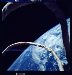 S66-38052_G09-S